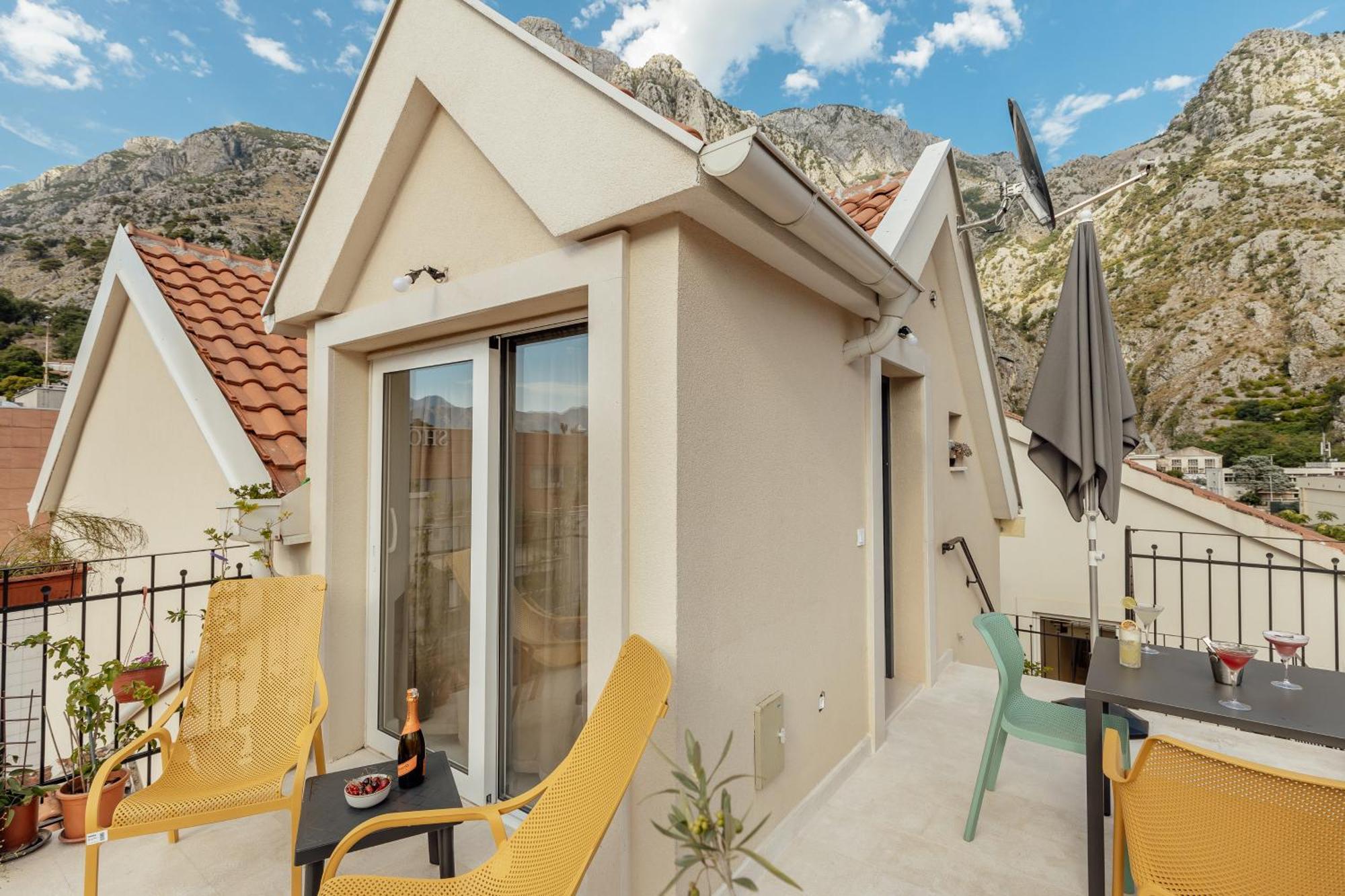 Kotor Central Point Экстерьер фото