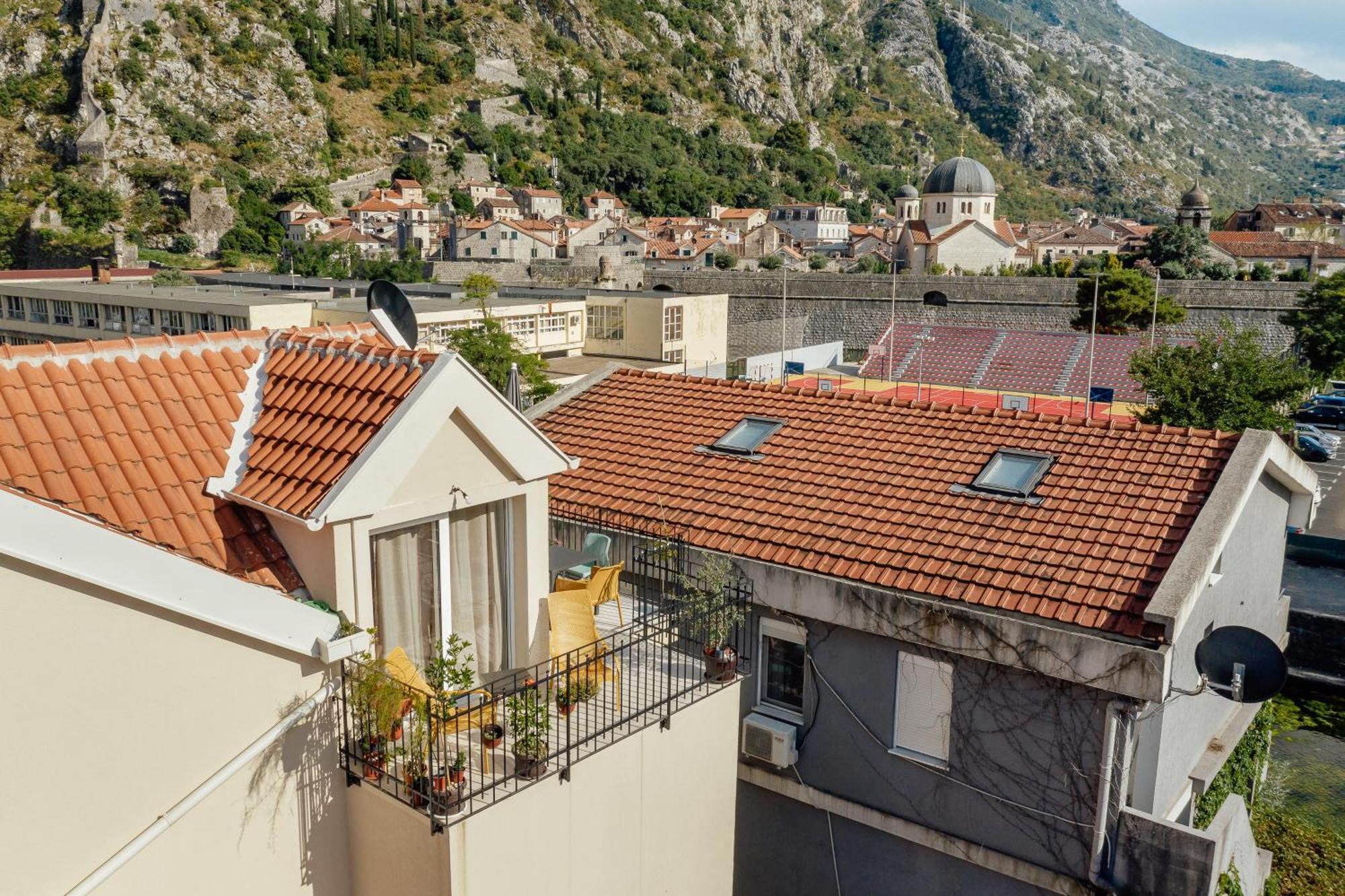 Kotor Central Point Экстерьер фото