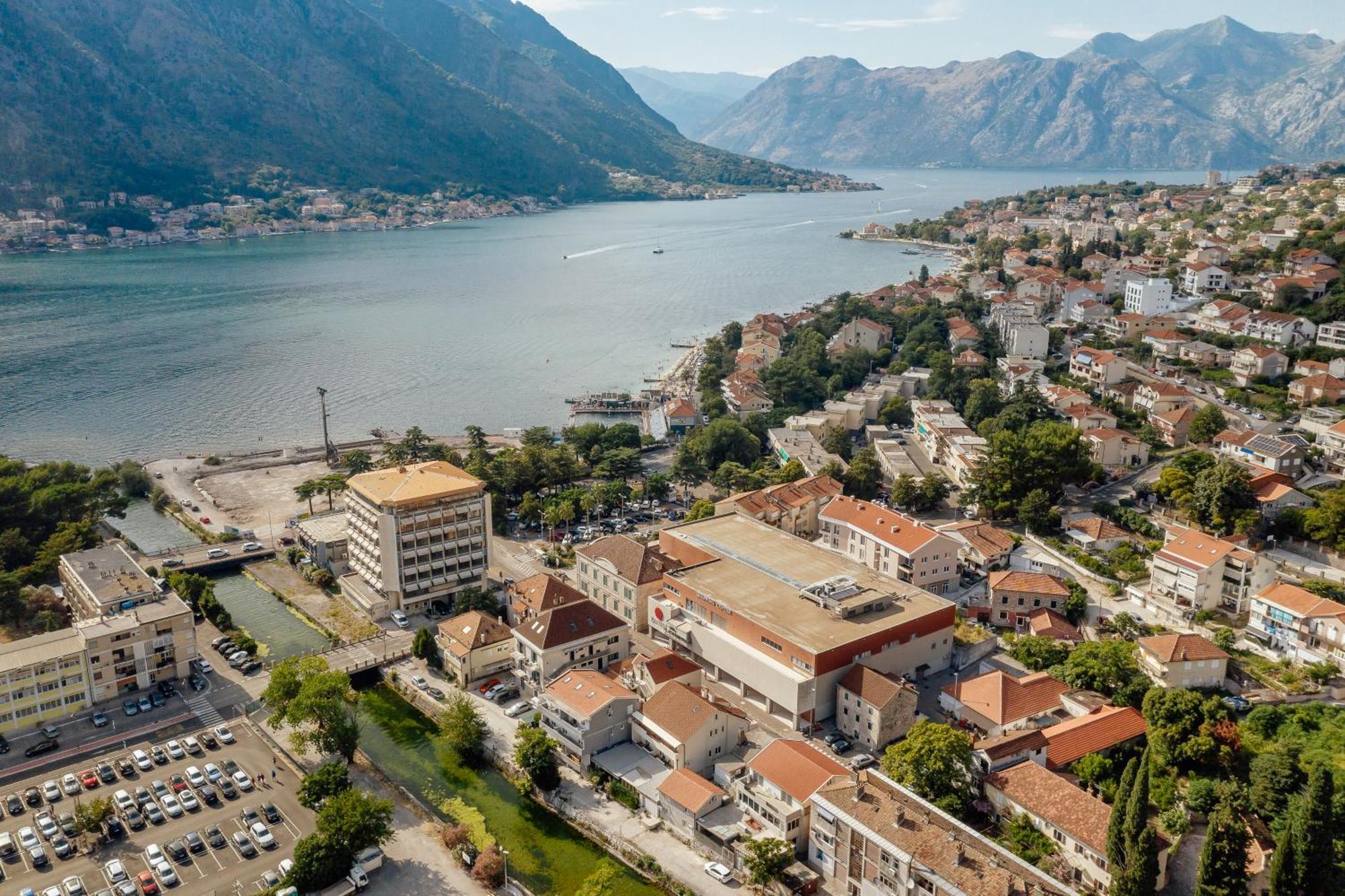 Kotor Central Point Экстерьер фото